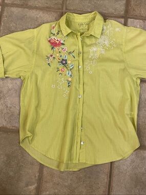 Kyla Seo Lime Green Embroidered lady’s'Button-Up Shirt large